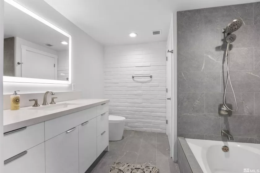 1200 Riverside, Reno, Nevada 89503, 1 Bedroom Bedrooms, ,1 BathroomBathrooms,Residential,Residential,Riverside,250054353