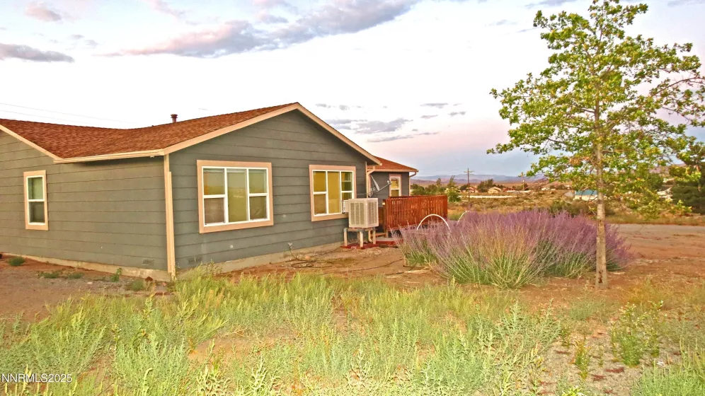 10725 Santa Fe, Reno, Nevada 89508, 5 Bedrooms Bedrooms, ,3 BathroomsBathrooms,Residential,Residential,Santa Fe,250054354