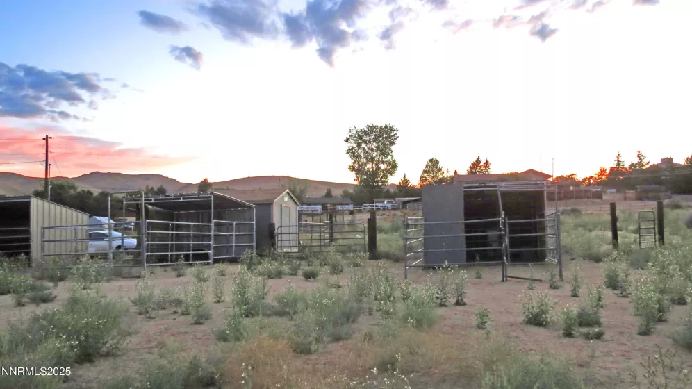 10725 Santa Fe, Reno, Nevada 89508, 5 Bedrooms Bedrooms, ,3 BathroomsBathrooms,Residential,Residential,Santa Fe,250054354
