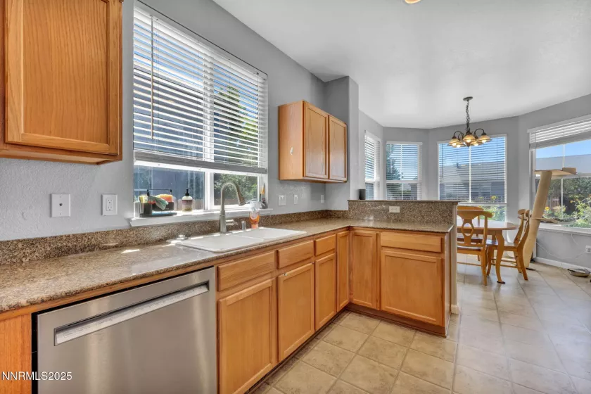 650 Panama, Sparks, Nevada 89436, 3 Bedrooms Bedrooms, ,2 BathroomsBathrooms,Residential,Residential,Panama,250054355
