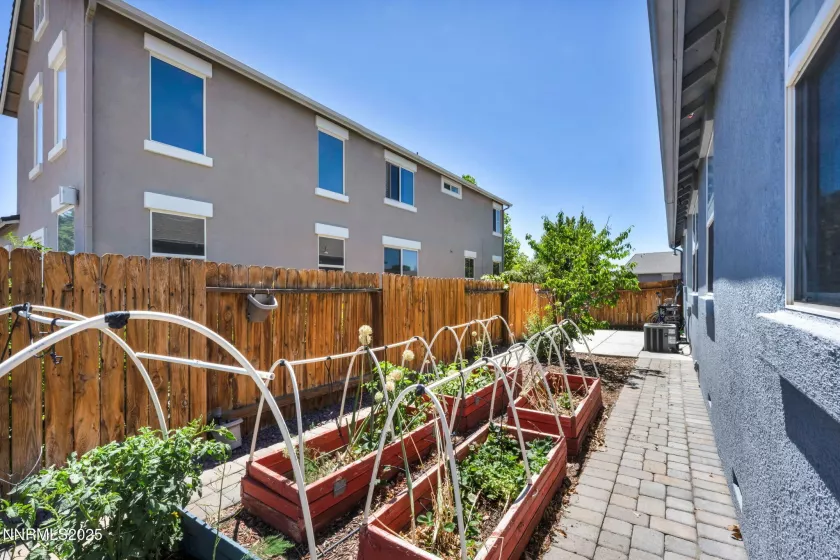 650 Panama, Sparks, Nevada 89436, 3 Bedrooms Bedrooms, ,2 BathroomsBathrooms,Residential,Residential,Panama,250054355