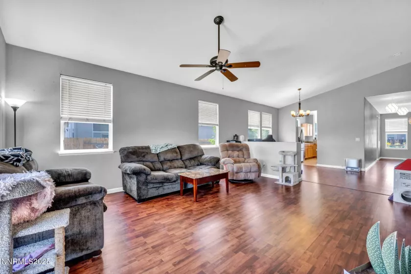 650 Panama, Sparks, Nevada 89436, 3 Bedrooms Bedrooms, ,2 BathroomsBathrooms,Residential,Residential,Panama,250054355