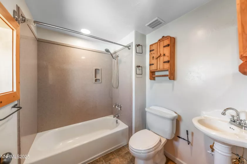 1817 Fairs, Gardnerville, Nevada 89410, 4 Bedrooms Bedrooms, ,4 BathroomsBathrooms,Residential,Residential,Fairs,250054363
