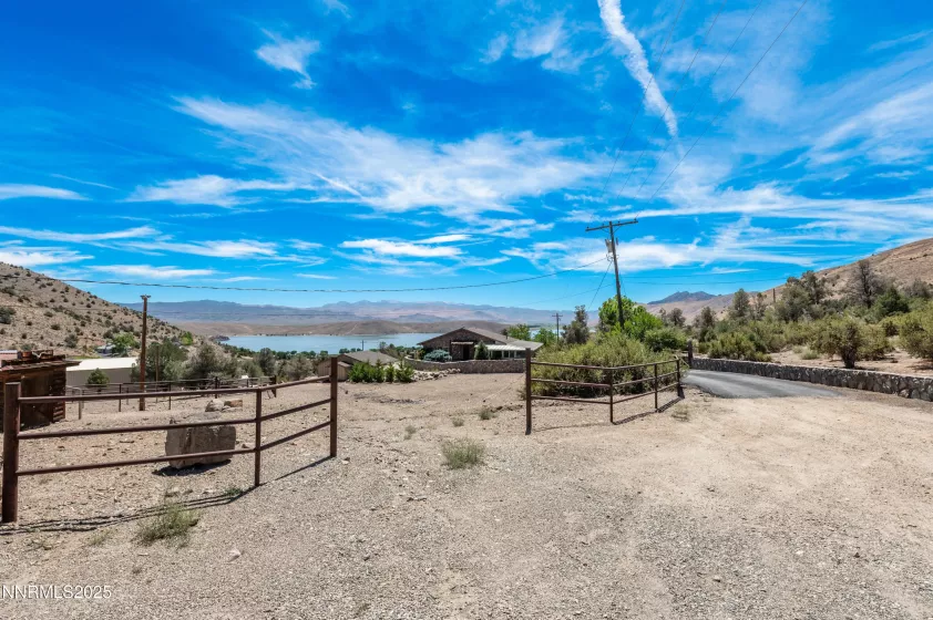 1817 Fairs, Gardnerville, Nevada 89410, 4 Bedrooms Bedrooms, ,4 BathroomsBathrooms,Residential,Residential,Fairs,250054363