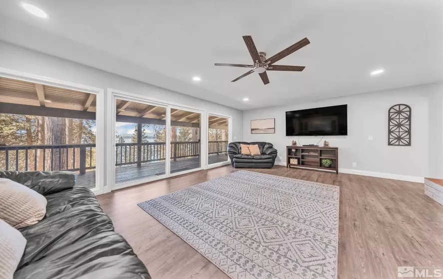6545 Dyer, Other, California 99999, 4 Bedrooms Bedrooms, ,4 BathroomsBathrooms,Residential,Residential,Dyer,250004436