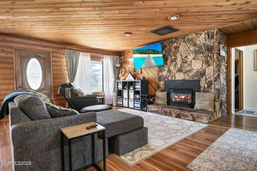 100 Nugget, Dayton, Nevada 89403, 3 Bedrooms Bedrooms, ,3 BathroomsBathrooms,Residential,Residential,Nugget,250054376