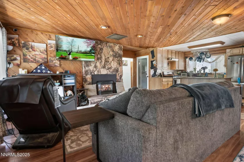 100 Nugget, Dayton, Nevada 89403, 3 Bedrooms Bedrooms, ,3 BathroomsBathrooms,Residential,Residential,Nugget,250054376