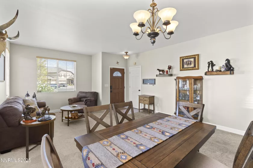7455 Gato, Sparks, Nevada 89436, 5 Bedrooms Bedrooms, ,4 BathroomsBathrooms,Residential,Residential,Gato,250054379