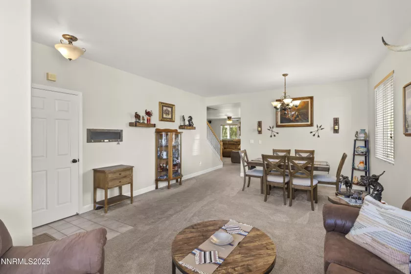 7455 Gato, Sparks, Nevada 89436, 5 Bedrooms Bedrooms, ,4 BathroomsBathrooms,Residential,Residential,Gato,250054379