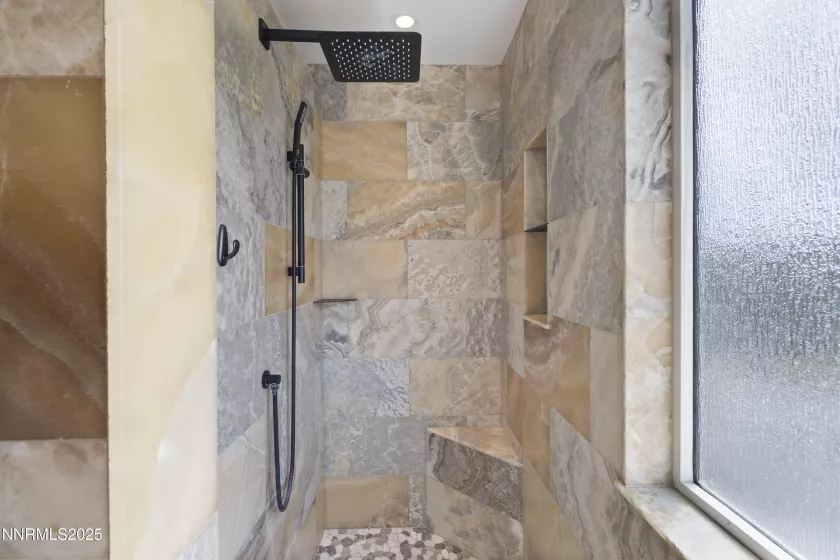 7455 Gato, Sparks, Nevada 89436, 5 Bedrooms Bedrooms, ,4 BathroomsBathrooms,Residential,Residential,Gato,250054379