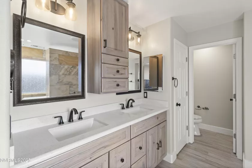 7455 Gato, Sparks, Nevada 89436, 5 Bedrooms Bedrooms, ,4 BathroomsBathrooms,Residential,Residential,Gato,250054379
