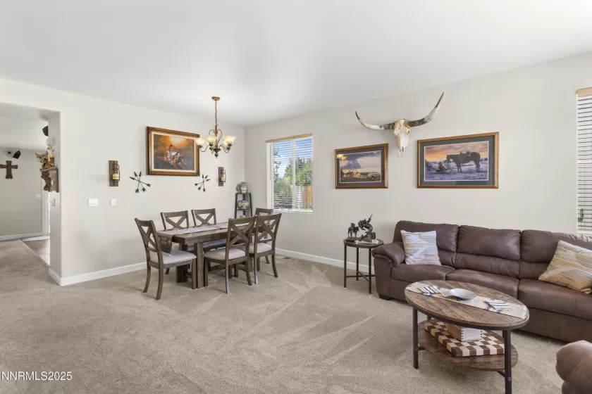 7455 Gato, Sparks, Nevada 89436, 5 Bedrooms Bedrooms, ,4 BathroomsBathrooms,Residential,Residential,Gato,250054379