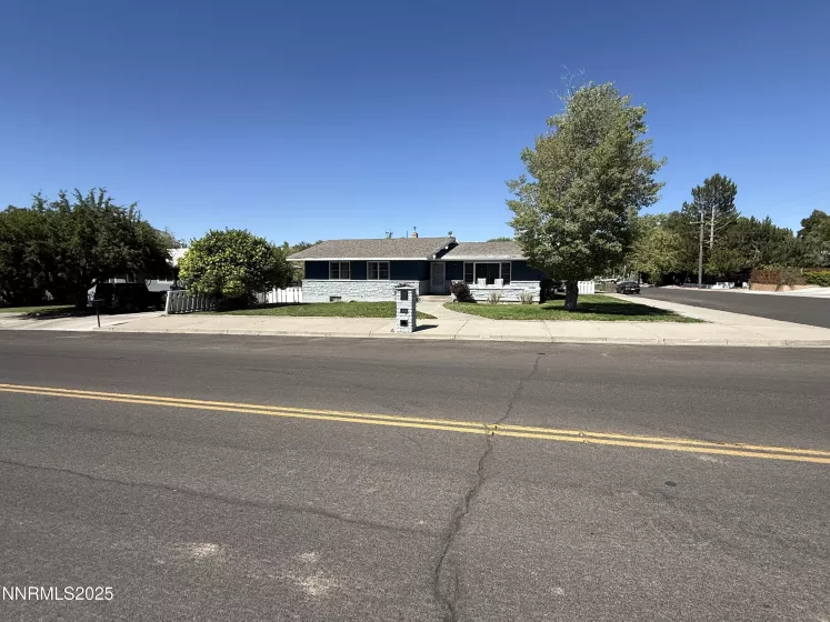 1295 Harmony, Winnemucca, Nevada 89445, 3 Bedrooms Bedrooms, ,2 BathroomsBathrooms,Residential,Residential,Harmony,250054381