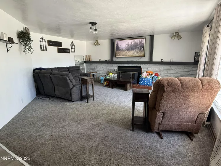 1295 Harmony, Winnemucca, Nevada 89445, 3 Bedrooms Bedrooms, ,2 BathroomsBathrooms,Residential,Residential,Harmony,250054381