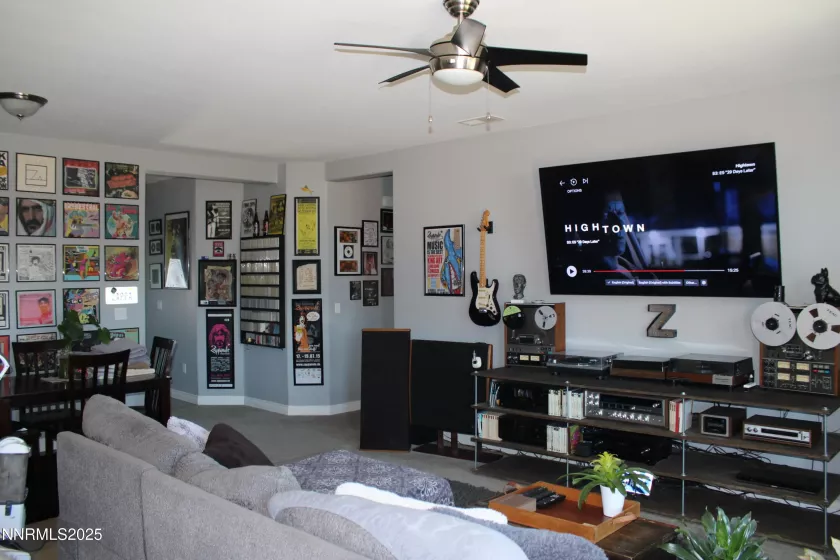 18628 Crystal Peak, Cold Springs, Nevada 89508, 3 Bedrooms Bedrooms, ,2 BathroomsBathrooms,Residential,Residential,Crystal Peak,250054383