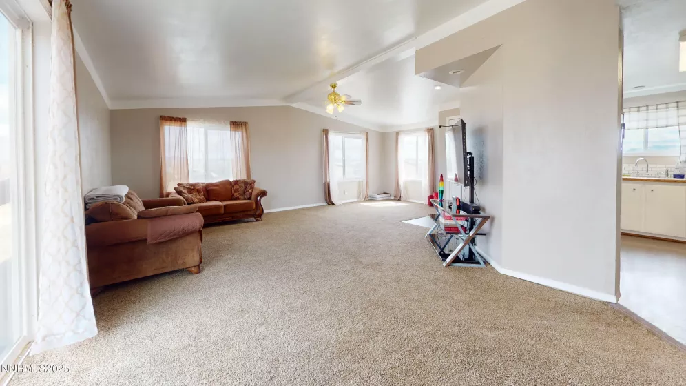 3105 Primrose, Winnemucca, Nevada 89445, 2 Bedrooms Bedrooms, ,2 BathroomsBathrooms,Residential,Residential,Primrose,250054384