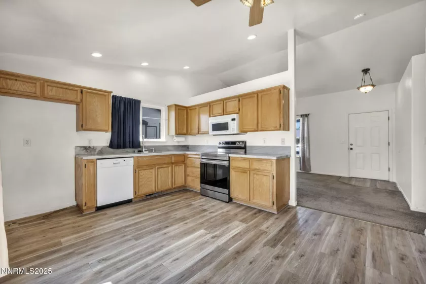 112 Campfire, Fernley, Nevada 89408, 3 Bedrooms Bedrooms, ,2 BathroomsBathrooms,Residential,Residential,Campfire,250054386