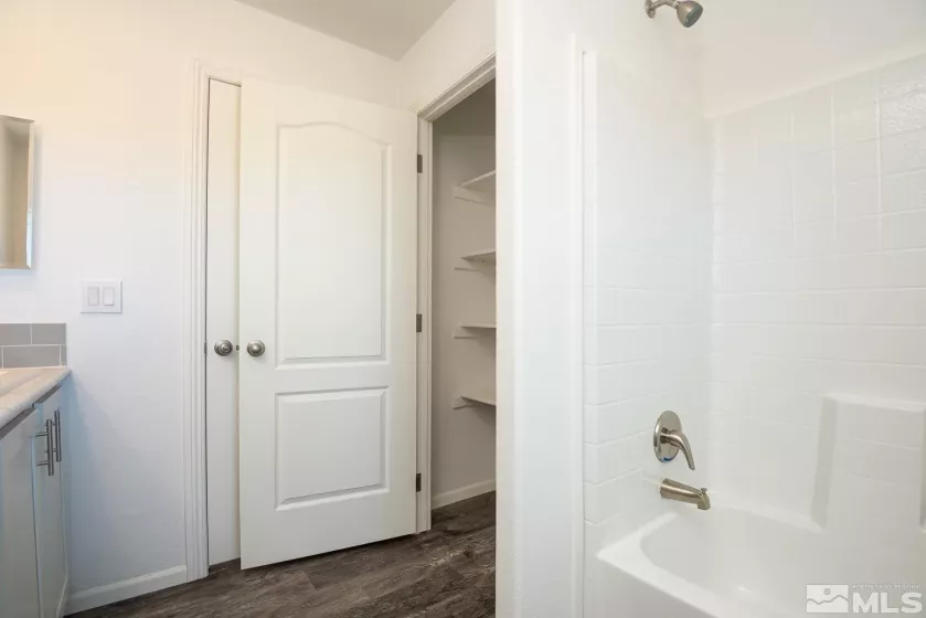 118 4th, Yerington, Nevada 89447, 3 Bedrooms Bedrooms, ,2 BathroomsBathrooms,Residential,Residential,4th,250054387