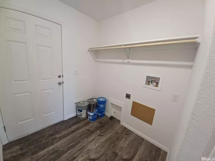 118 4th, Yerington, Nevada 89447, 3 Bedrooms Bedrooms, ,2 BathroomsBathrooms,Residential,Residential,4th,250054387
