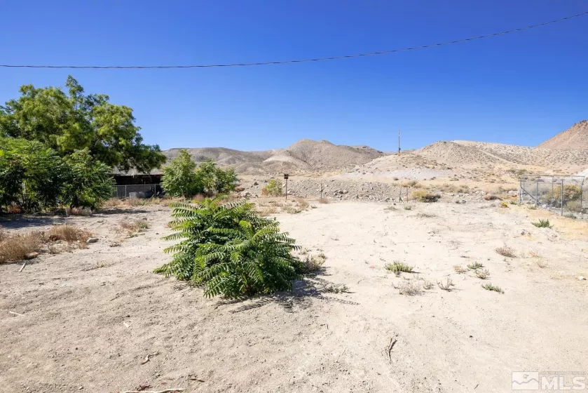 118 4th, Yerington, Nevada 89447, 3 Bedrooms Bedrooms, ,2 BathroomsBathrooms,Residential,Residential,4th,250054387