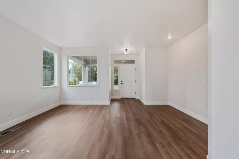 9830 Suncrest, Reno, Nevada 89506, 3 Bedrooms Bedrooms, ,2 BathroomsBathrooms,Residential,Residential,Suncrest,250053583