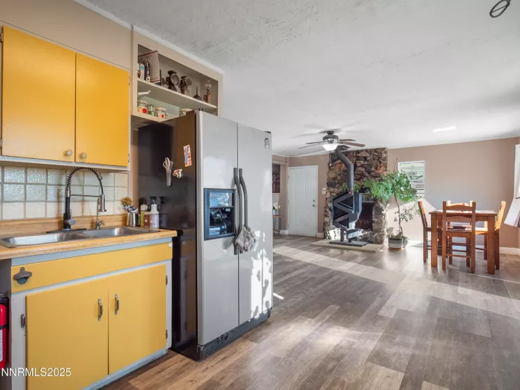 136 Palmer, Topaz, California 96133, 2 Bedrooms Bedrooms, ,2 BathroomsBathrooms,Residential,Residential,Palmer,250054392