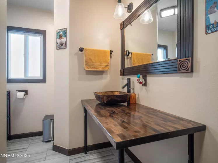 136 Palmer, Topaz, California 96133, 2 Bedrooms Bedrooms, ,2 BathroomsBathrooms,Residential,Residential,Palmer,250054392