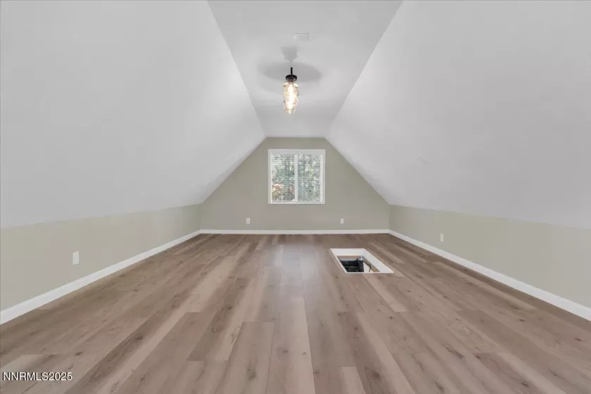 1094 Johnson, South Lake Tahoe, California 96150, 2 Bedrooms Bedrooms, ,2 BathroomsBathrooms,Residential,Residential,Johnson,250052693