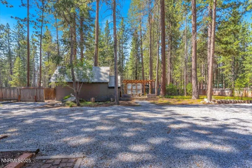 1094 Johnson, South Lake Tahoe, California 96150, 2 Bedrooms Bedrooms, ,2 BathroomsBathrooms,Residential,Residential,Johnson,250052693