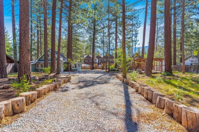 1094 Johnson, South Lake Tahoe, California 96150, 2 Bedrooms Bedrooms, ,2 BathroomsBathrooms,Residential,Residential,Johnson,250052693