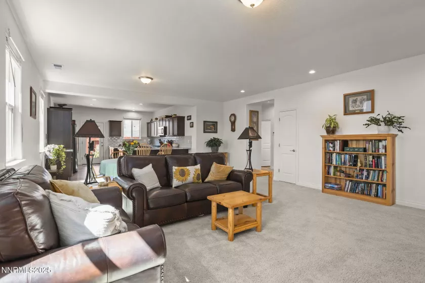 18656 Ginny Creek, Reno, Nevada 89508, 3 Bedrooms Bedrooms, ,2 BathroomsBathrooms,Residential,Residential,Ginny Creek,250054393