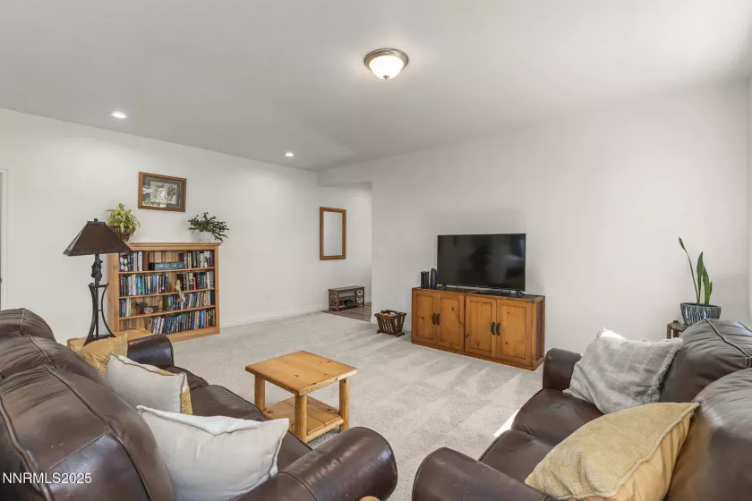 18656 Ginny Creek, Reno, Nevada 89508, 3 Bedrooms Bedrooms, ,2 BathroomsBathrooms,Residential,Residential,Ginny Creek,250054393