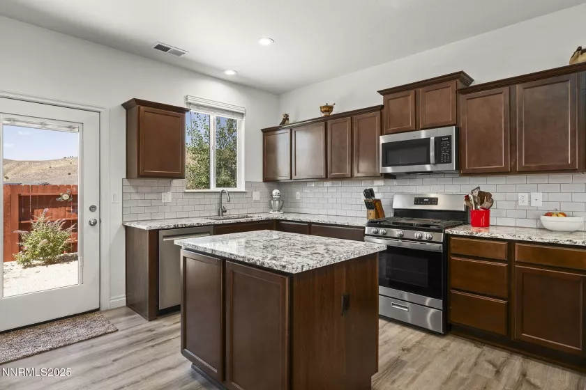 18656 Ginny Creek, Reno, Nevada 89508, 3 Bedrooms Bedrooms, ,2 BathroomsBathrooms,Residential,Residential,Ginny Creek,250054393