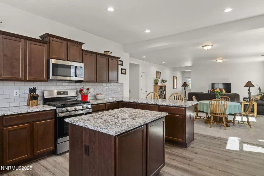 18656 Ginny Creek, Reno, Nevada 89508, 3 Bedrooms Bedrooms, ,2 BathroomsBathrooms,Residential,Residential,Ginny Creek,250054393