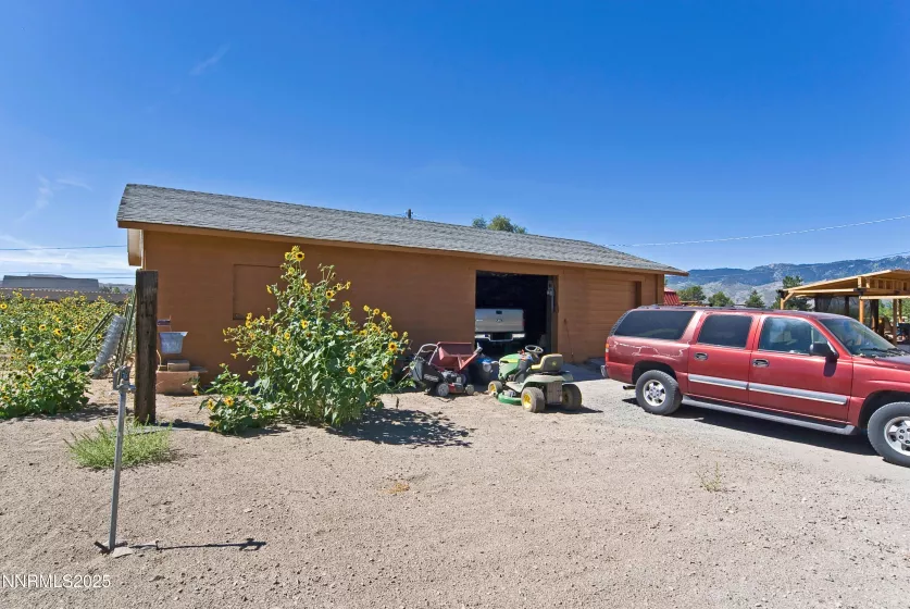 3460 Pershing, Washoe Valley, Nevada 89704, 3 Bedrooms Bedrooms, ,2 BathroomsBathrooms,Residential,Residential,Pershing,250054394