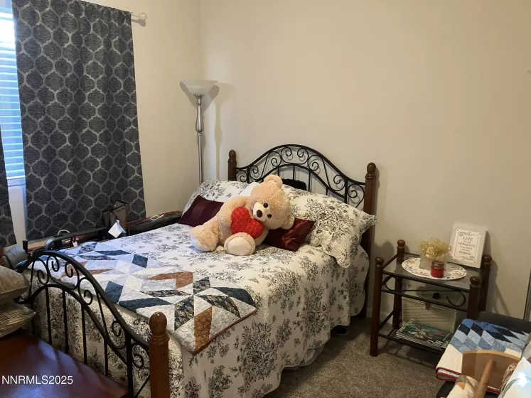 165 Royal Oaks, Fernley, Nevada 89408, 3 Bedrooms Bedrooms, ,2 BathroomsBathrooms,Residential,Residential,Royal Oaks,250054396