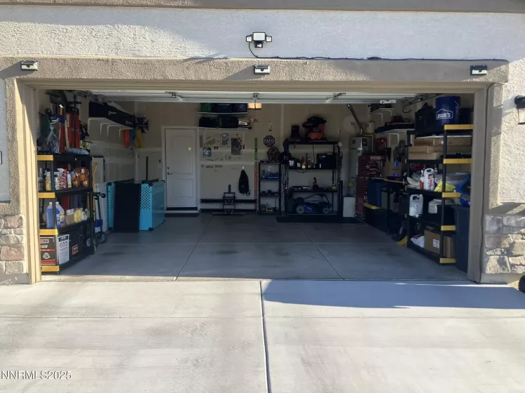 165 Royal Oaks, Fernley, Nevada 89408, 3 Bedrooms Bedrooms, ,2 BathroomsBathrooms,Residential,Residential,Royal Oaks,250054396