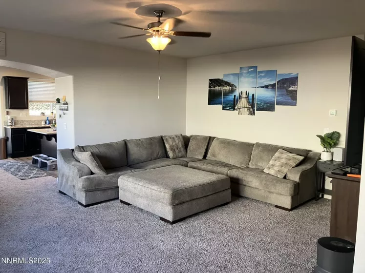 165 Royal Oaks, Fernley, Nevada 89408, 3 Bedrooms Bedrooms, ,2 BathroomsBathrooms,Residential,Residential,Royal Oaks,250054396