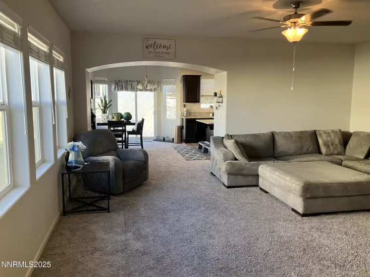 165 Royal Oaks, Fernley, Nevada 89408, 3 Bedrooms Bedrooms, ,2 BathroomsBathrooms,Residential,Residential,Royal Oaks,250054396