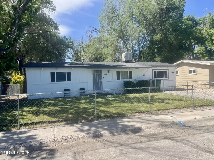109 M, Sparks, Nevada 89431, 3 Bedrooms Bedrooms, ,1 BathroomBathrooms,Residential,Residential,M,250052052