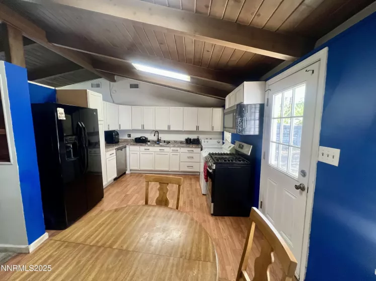 109 M, Sparks, Nevada 89431, 3 Bedrooms Bedrooms, ,1 BathroomBathrooms,Residential,Residential,M,250052052