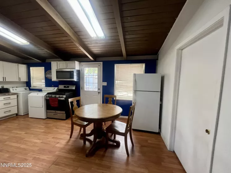 109 M, Sparks, Nevada 89431, 3 Bedrooms Bedrooms, ,1 BathroomBathrooms,Residential,Residential,M,250052052
