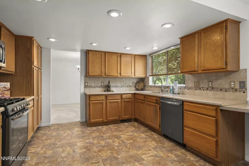 6148 Greenbrook, Reno, Nevada 89511, 4 Bedrooms Bedrooms, ,3 BathroomsBathrooms,Residential,Residential,Greenbrook,250054399