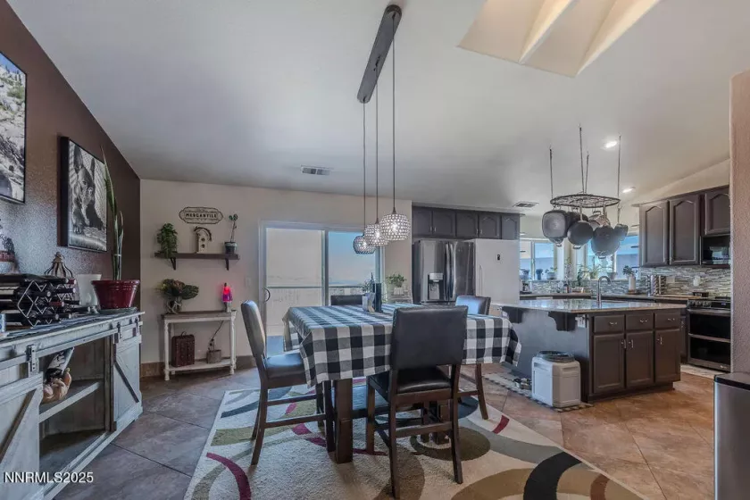 1875 View, Fernley, Nevada 89408, 4 Bedrooms Bedrooms, ,3 BathroomsBathrooms,Residential,Residential,View,250054405