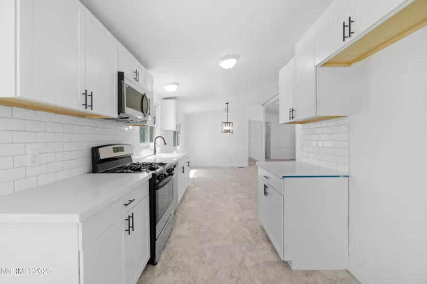 613 Pete Hendrichs, Yerington, Nevada 89447, 3 Bedrooms Bedrooms, ,2 BathroomsBathrooms,Residential,Residential,Pete Hendrichs,250054409