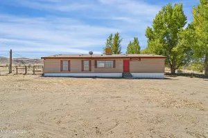 613 Pete Hendrichs, Yerington, Nevada 89447, 3 Bedrooms Bedrooms, ,2 BathroomsBathrooms,Residential,Residential,Pete Hendrichs,250054409