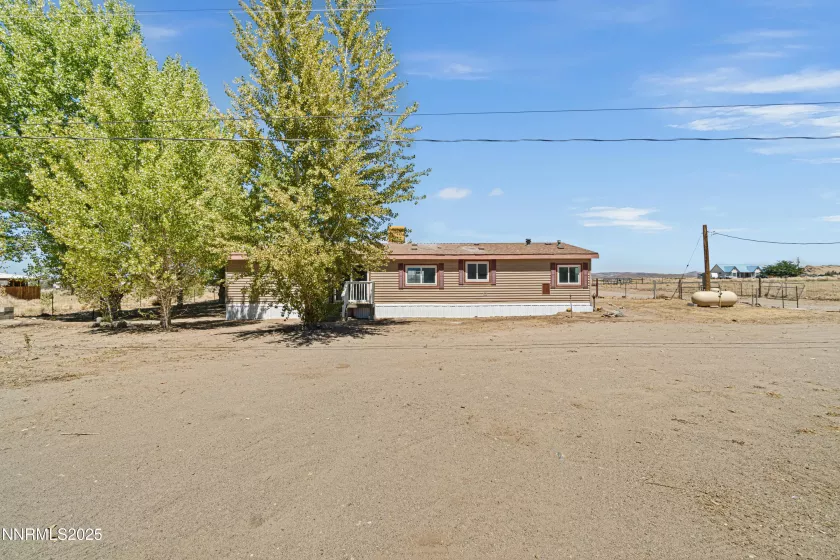 613 Pete Hendrichs, Yerington, Nevada 89447, 3 Bedrooms Bedrooms, ,2 BathroomsBathrooms,Residential,Residential,Pete Hendrichs,250054409