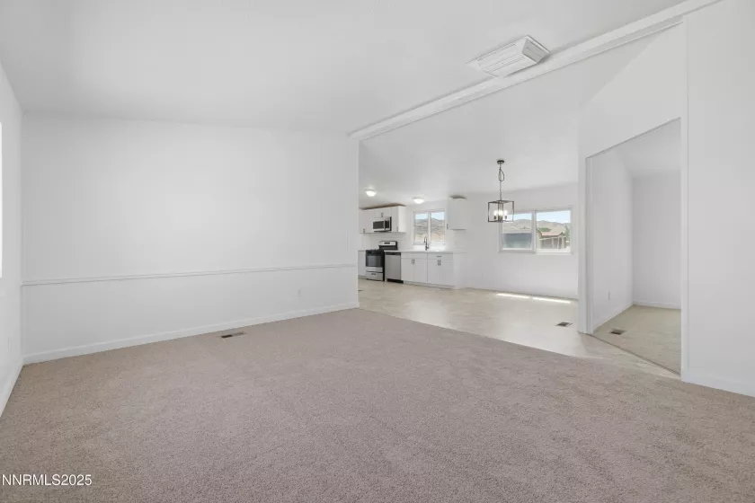 613 Pete Hendrichs, Yerington, Nevada 89447, 3 Bedrooms Bedrooms, ,2 BathroomsBathrooms,Residential,Residential,Pete Hendrichs,250054409