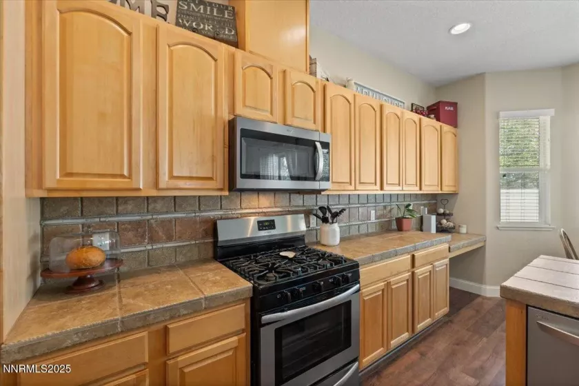 2415 Lincoln Meadows, Reno, Nevada 89521, 3 Bedrooms Bedrooms, ,2 BathroomsBathrooms,Residential,Residential,Lincoln Meadows,250054412
