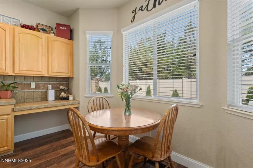 2415 Lincoln Meadows, Reno, Nevada 89521, 3 Bedrooms Bedrooms, ,2 BathroomsBathrooms,Residential,Residential,Lincoln Meadows,250054412
